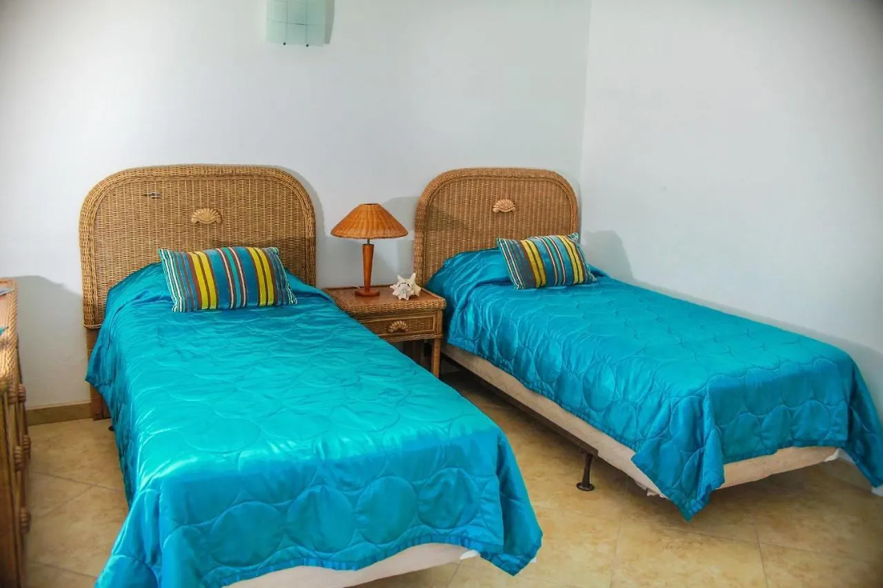 Villa Nazareth Jolly Harbour 0*,